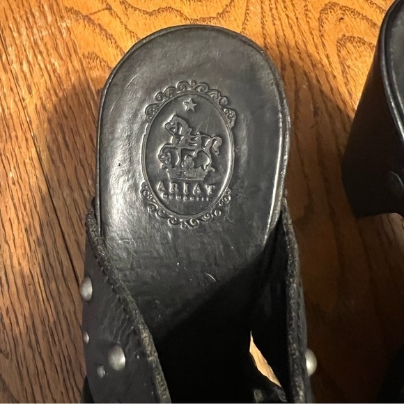 Ariat Studded Peep Toe Heeled Leather Slip-On Clog Mules in Black Sz 7 Y2K 90s - Picture 6 of 13